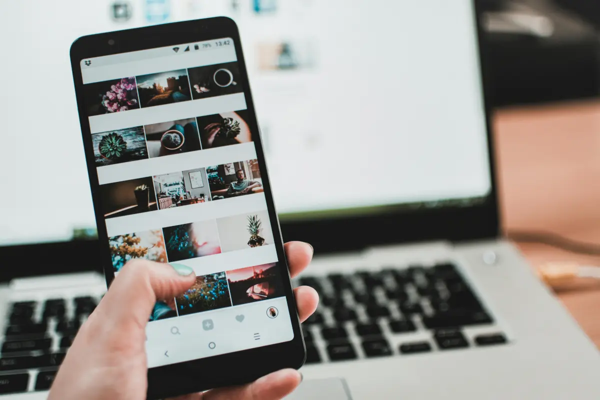 Instagram doubles carousel capacity to 20 photos of videos