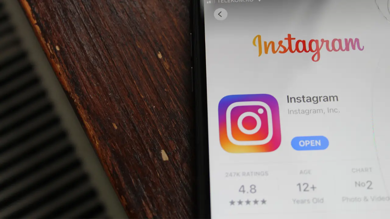 Instagram Tests Dedicated Tab for Stories Highlights to Simplify Profiles