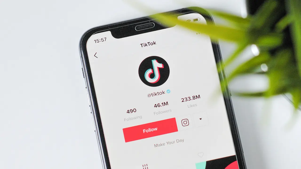 TikTok’s Smart+ Feature Faces Mixed Reactions from Advertisers